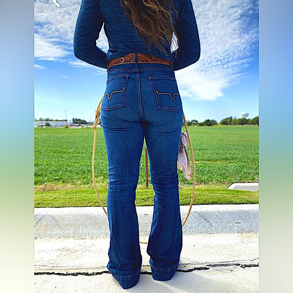Size 25 Jennifer Kimes jeans